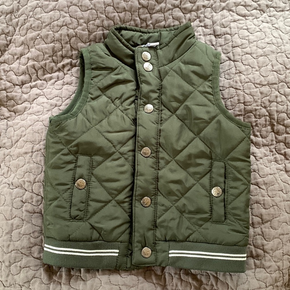 Vest green 12mo